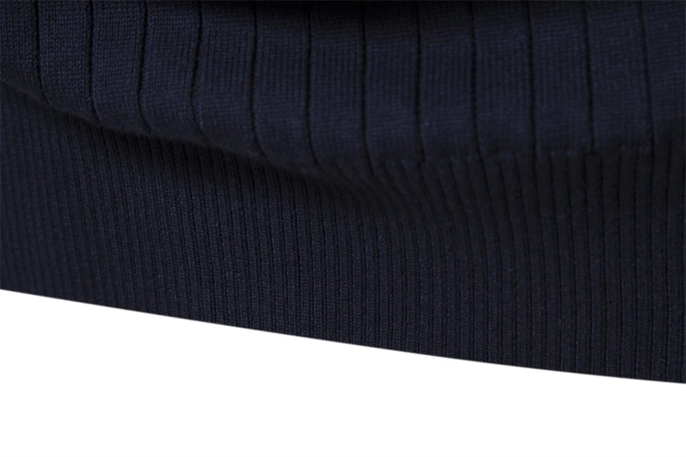 Pull tricoté en coton à col montant pour homme