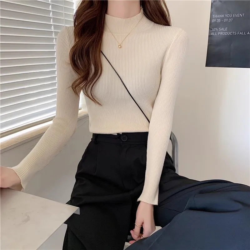 Long-sleeved sweater for women