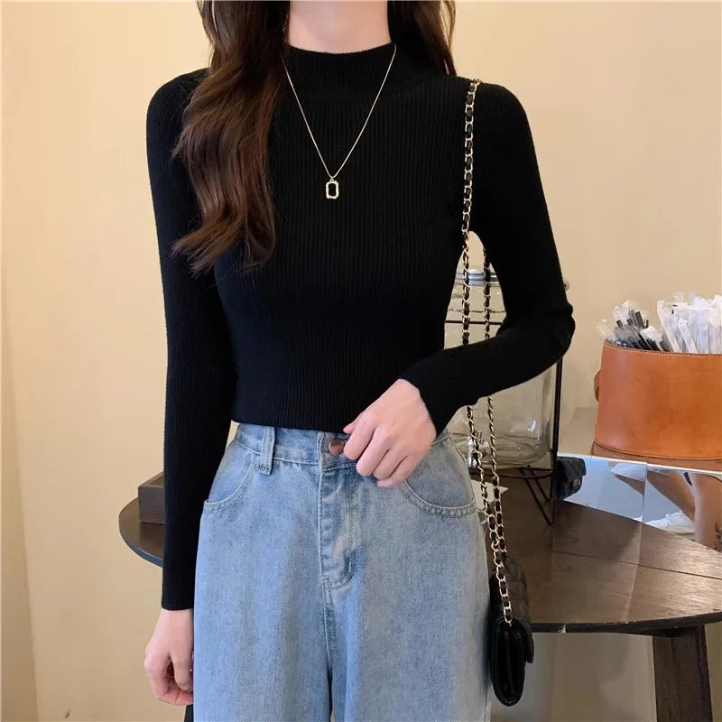 Long-sleeved sweater for women