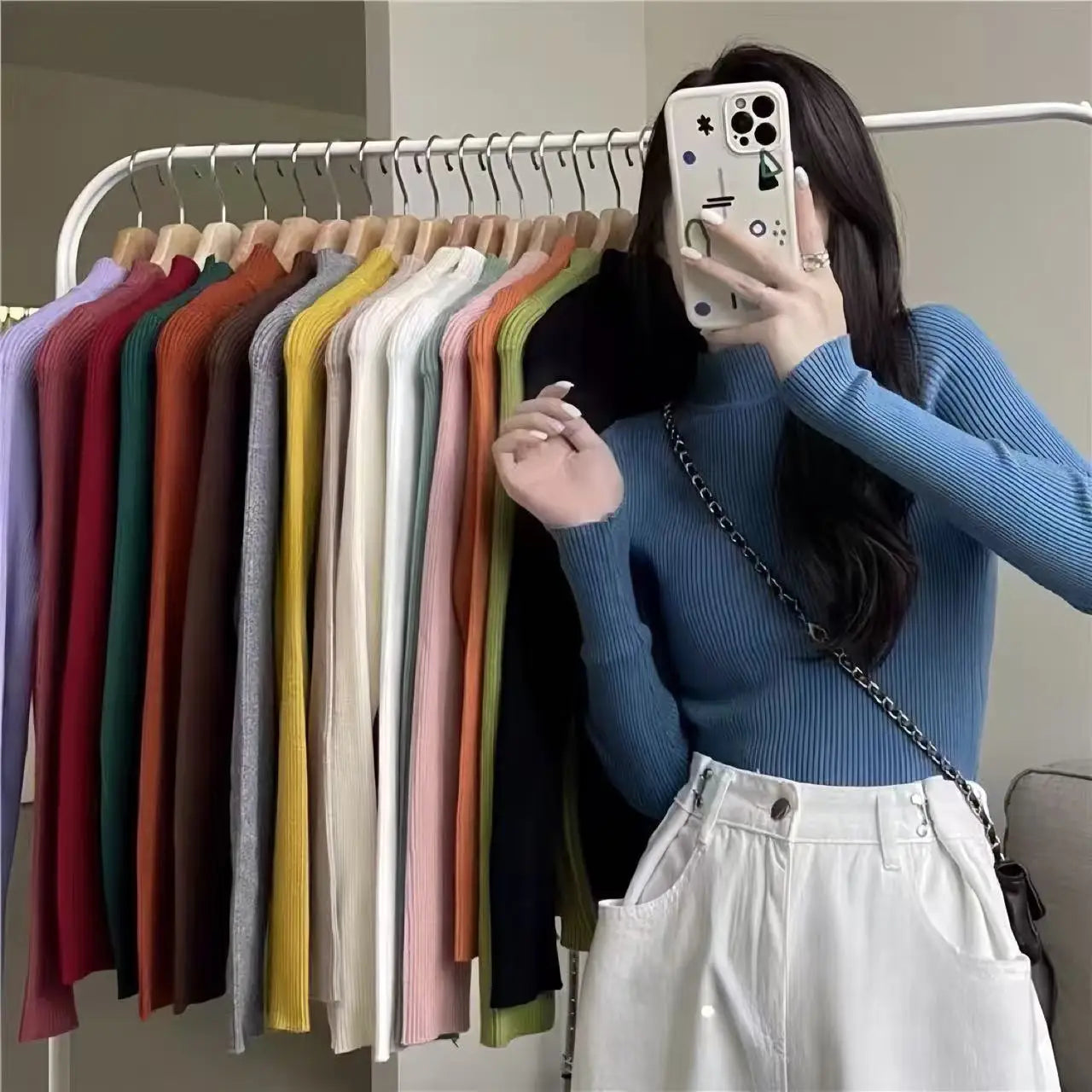 Long-sleeved sweater for women