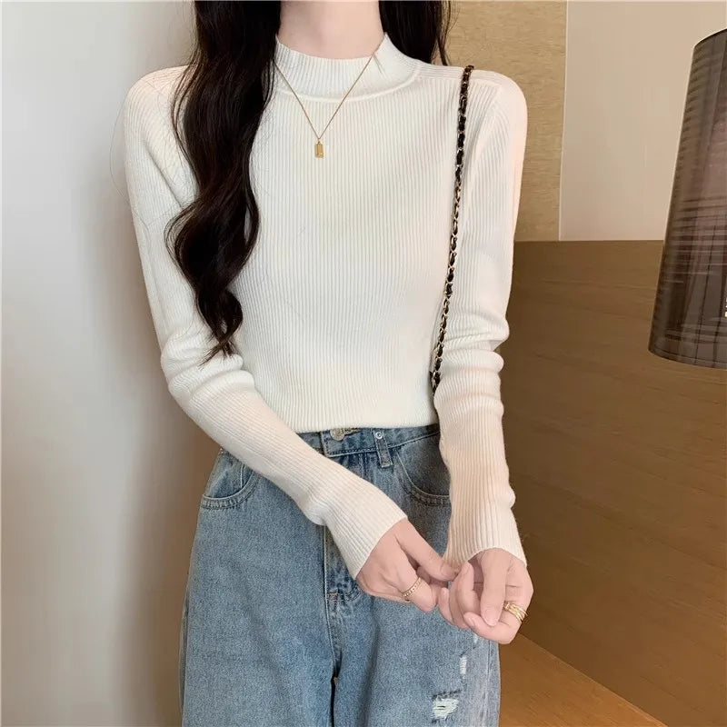 Long-sleeved sweater for women
