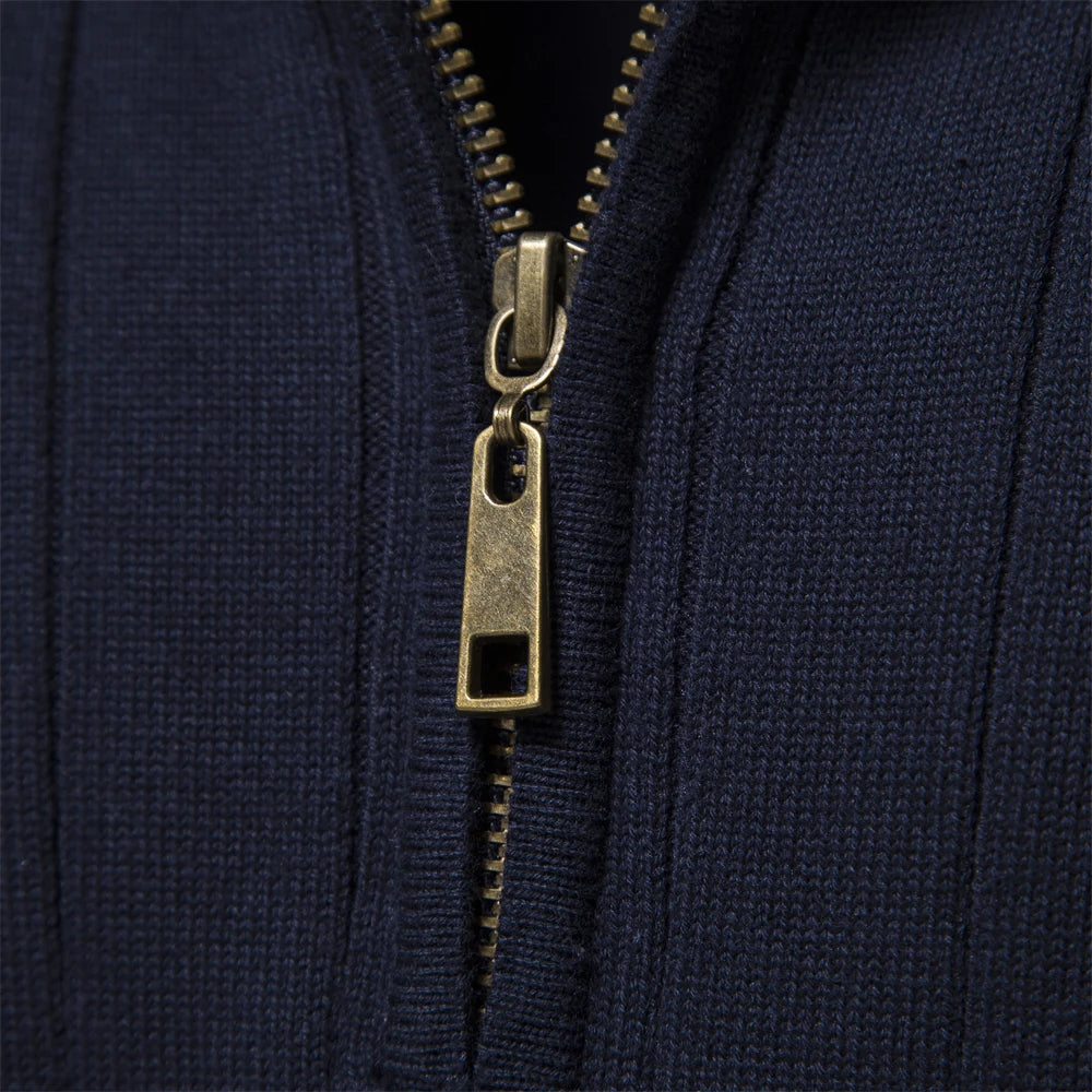 Pull tricoté en coton à col montant pour homme