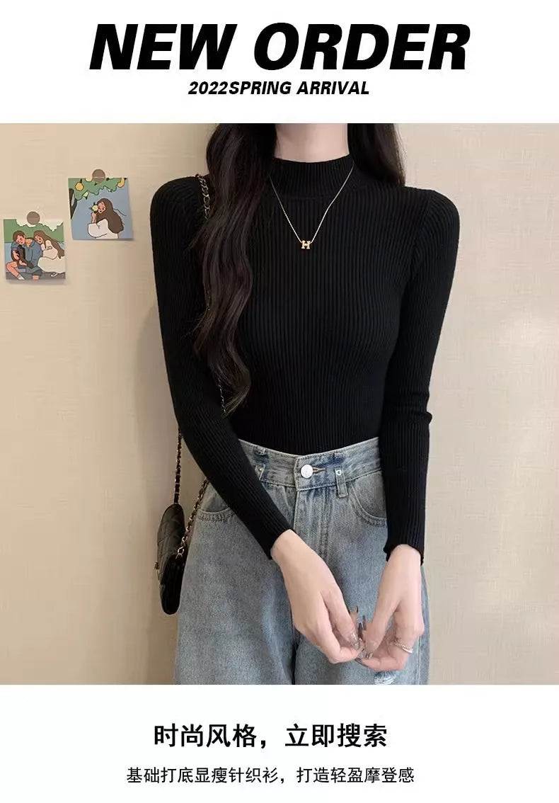 Long-sleeved sweater for women
