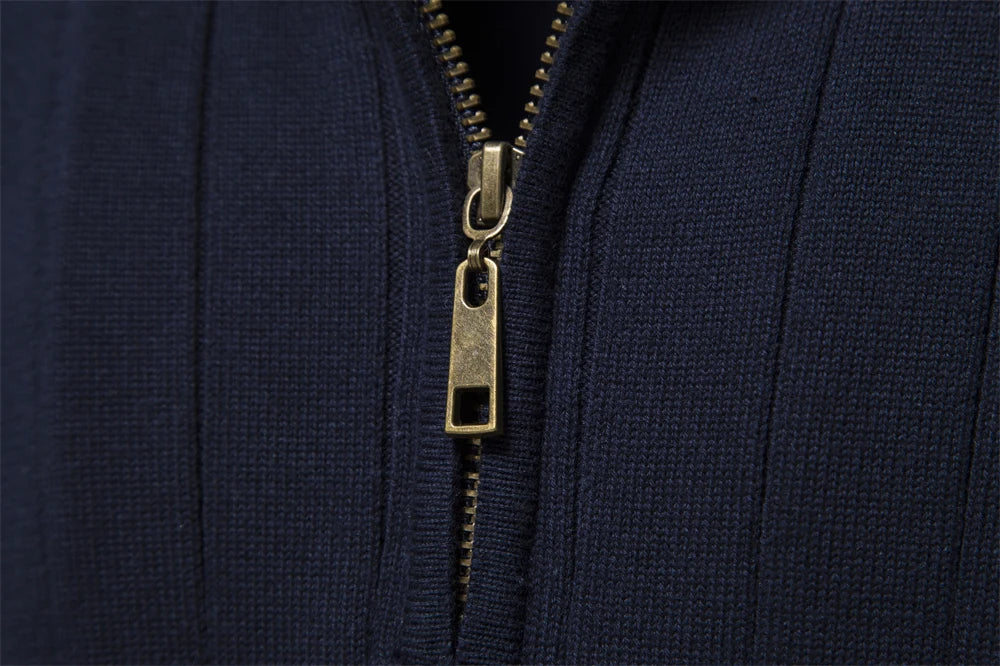 Pull tricoté en coton à col montant pour homme