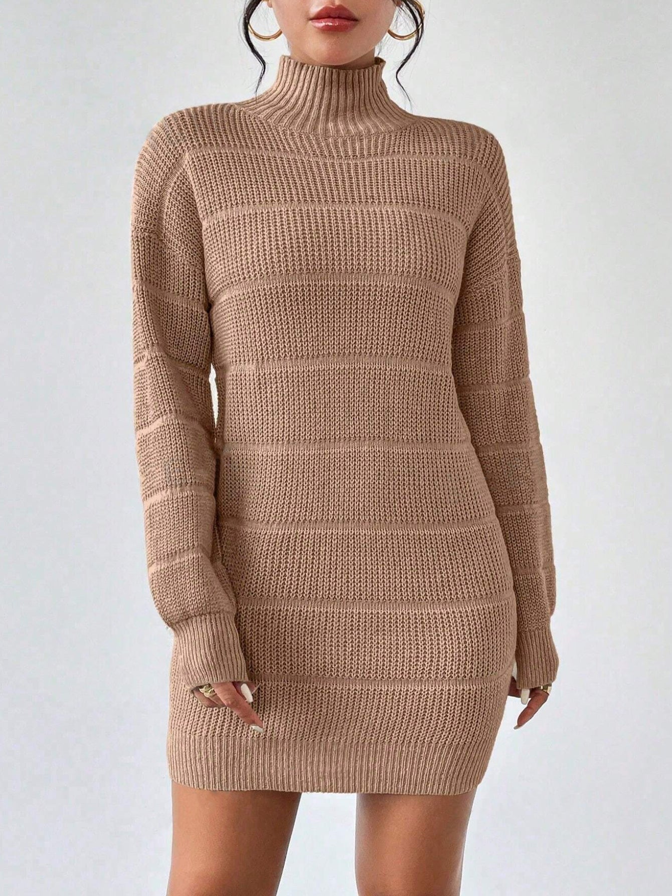 Robe en tricot à col mi-haut